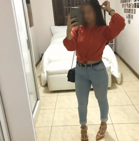 Anna, 34