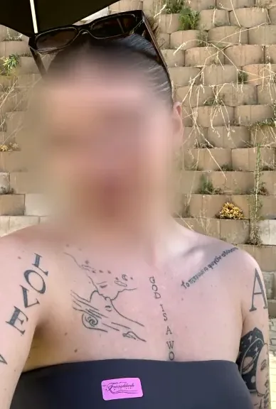 Anna, 29