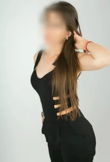 Carina, 28