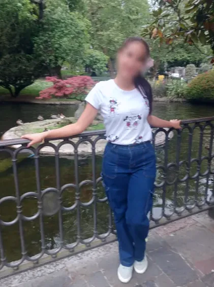 Esra, 22