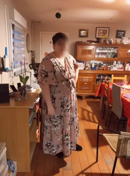 Helena, 22