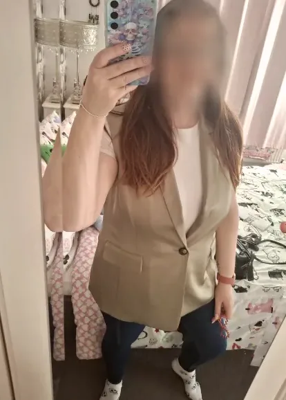 Jana, 38