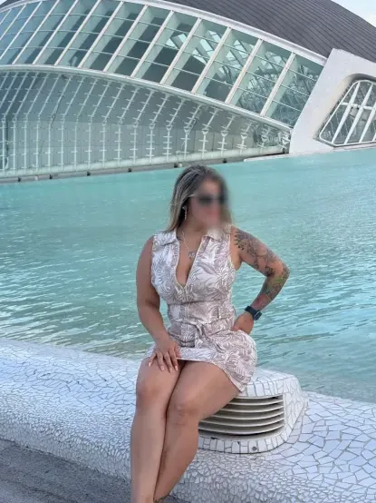Katharina, 32
