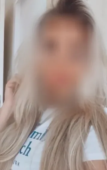 Klara, 28