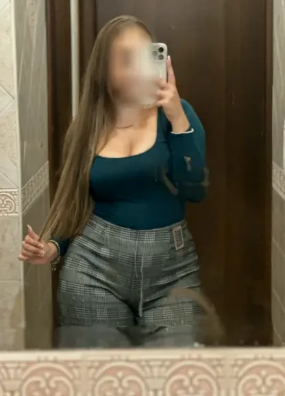 Lena, 24