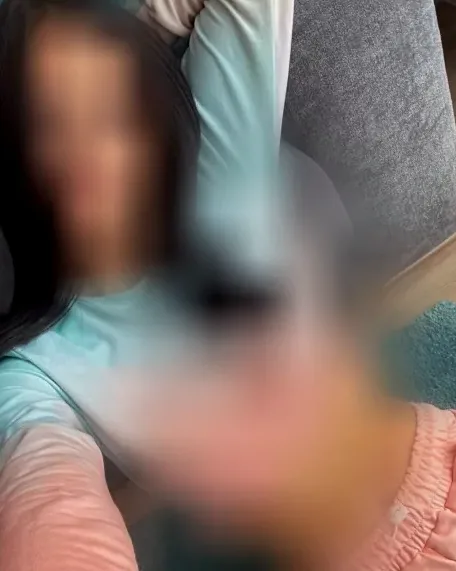 Melanie, 36