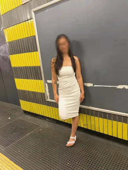 Nadja, 34