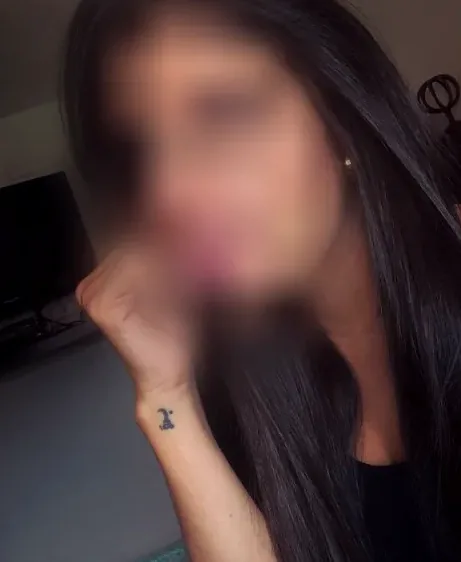 Nadja, 34