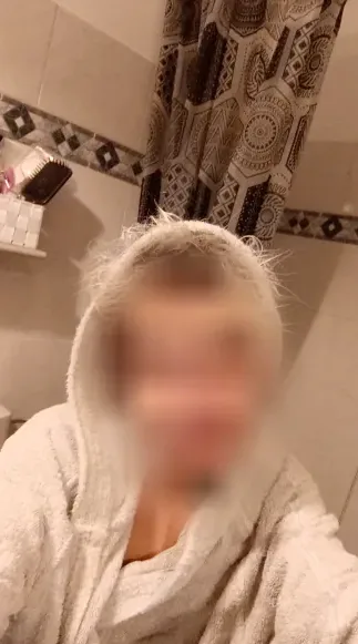 Romy, 38