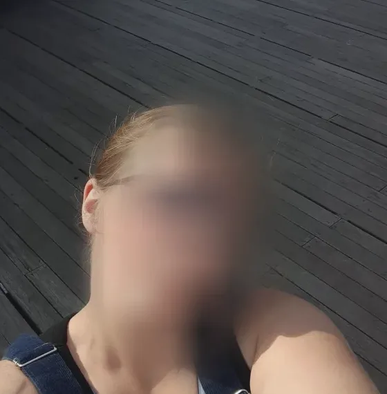 Sabrina, 32