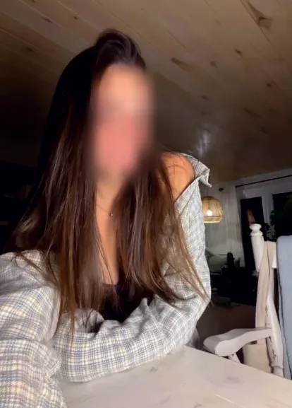 Svenja, 22
