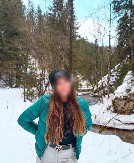 Wiebke, 27