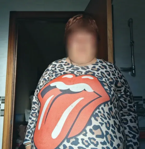Yvonne, 29